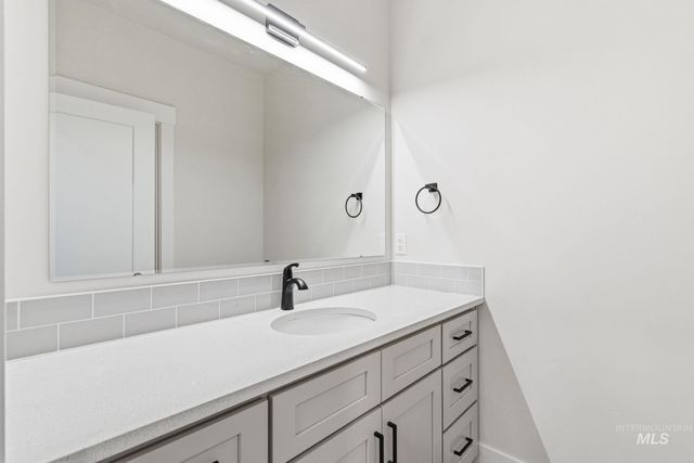 6829 W Ustick, Boise, ID 83704