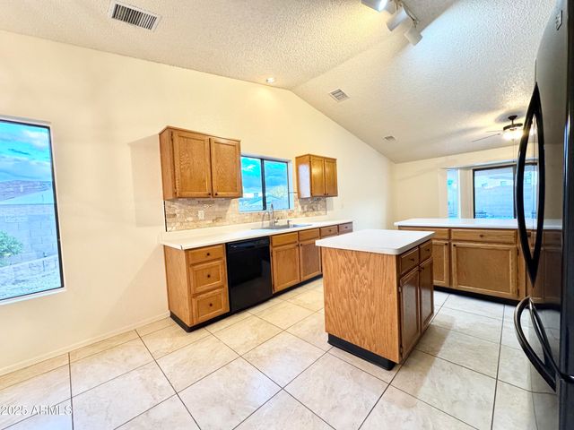 4944 LA CANADA Drive, Sierra Vista, AZ 85635