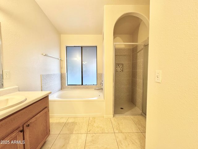 4944 LA CANADA Drive, Sierra Vista, AZ 85635