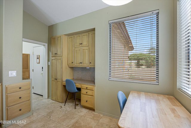 1265 N Birds Nest Road, Green Valley, AZ 85614