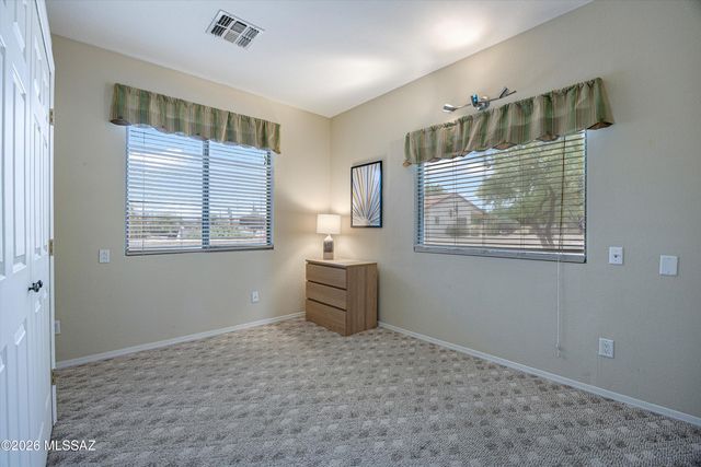 1265 N Birds Nest Road, Green Valley, AZ 85614