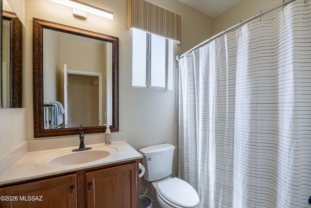 1265 N Birds Nest Road, Green Valley, AZ 85614
