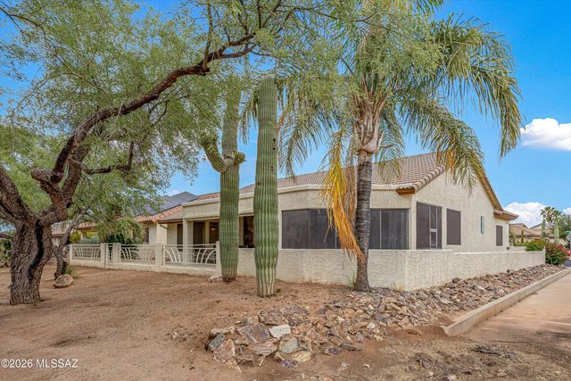 1265 N Birds Nest Road, Green Valley, AZ 85614
