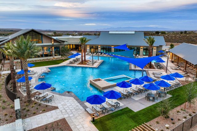 1265 N Birds Nest Road, Green Valley, AZ 85614