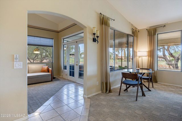 1265 N Birds Nest Road, Green Valley, AZ 85614