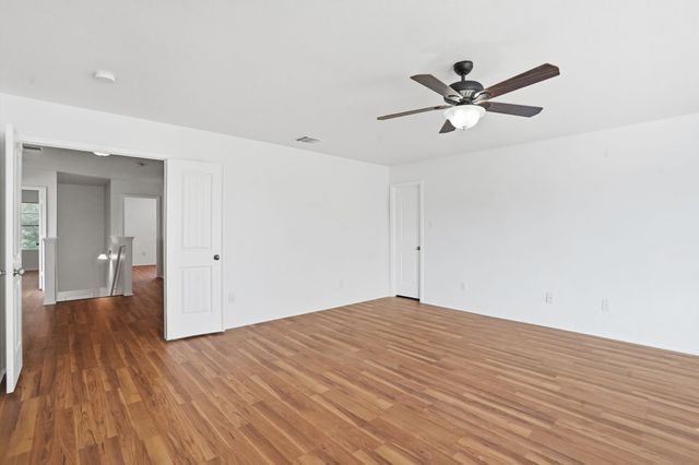 932 Robbins Way, Saginaw, TX 76179