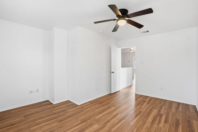 932 Robbins Way, Saginaw, TX 76179