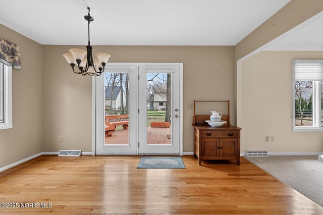 4414 Todd Drive, Sylvania, OH 43560