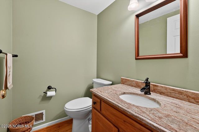 4414 Todd Drive, Sylvania, OH 43560