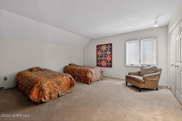 4414 Todd Drive, Sylvania, OH 43560