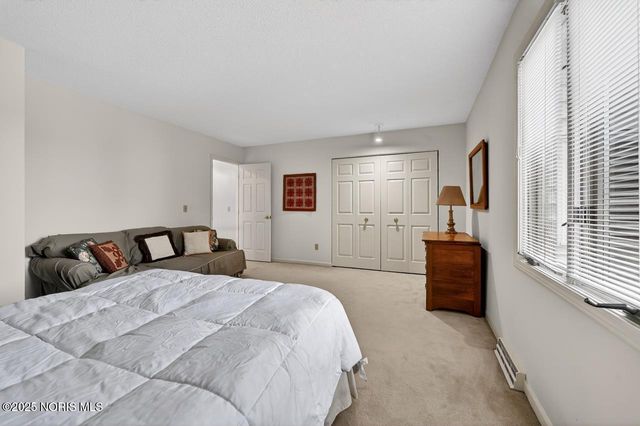 4414 Todd Drive, Sylvania, OH 43560