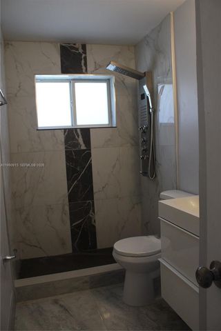 2411 SW 6th St, Fort Lauderdale, FL 33312