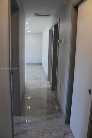 2411 SW 6th St, Fort Lauderdale, FL 33312