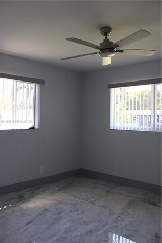 2411 SW 6th St, Fort Lauderdale, FL 33312