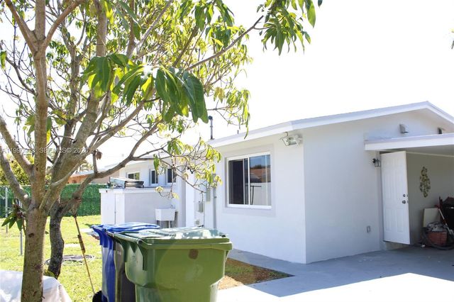 2411 SW 6th St, Fort Lauderdale, FL 33312