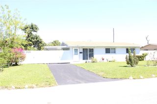 2411 SW 6th St, Fort Lauderdale, FL 33312