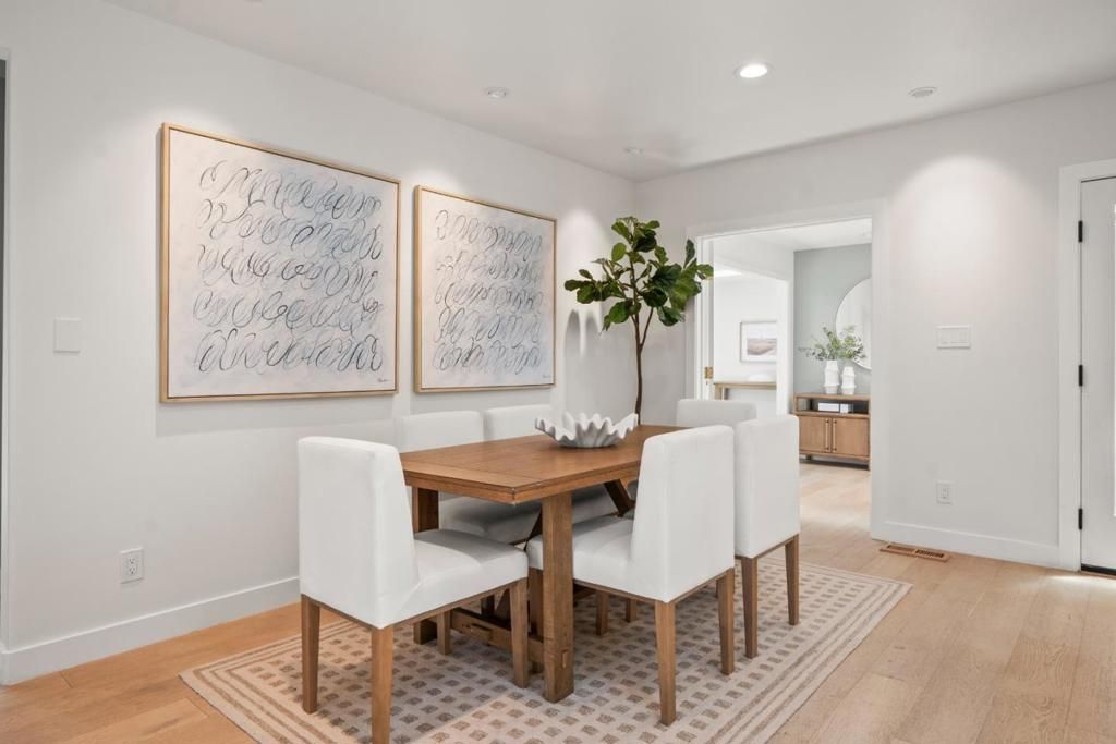 Image 7 of property listing at 1040 Haven Avenue, Redwood City, CA 94063
