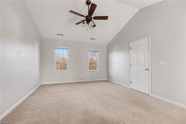 802 Lisa Run Court, Kernersville, NC 27284