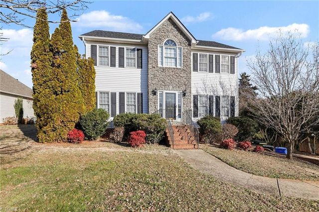 802 Lisa Run Court, Kernersville, NC 27284