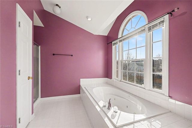 802 Lisa Run Court, Kernersville, NC 27284