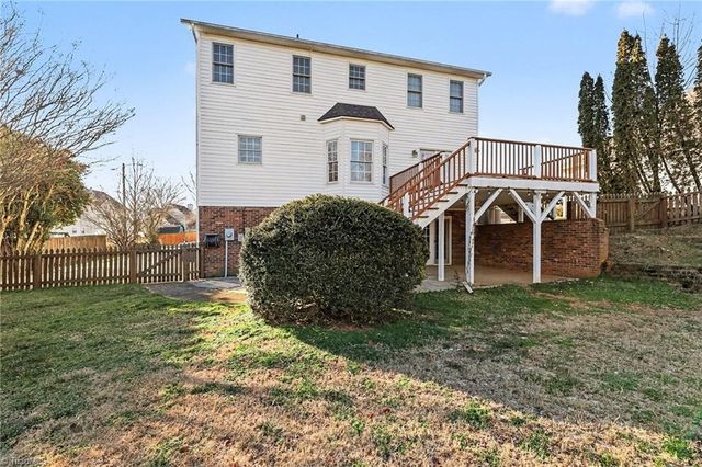 802 Lisa Run Court, Kernersville, NC 27284