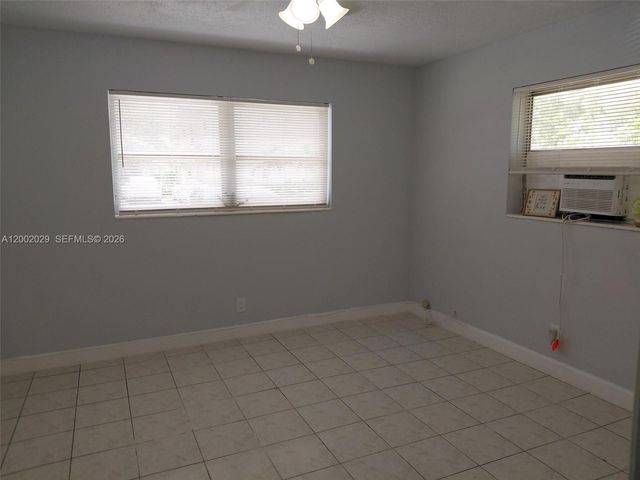 1433 SW 24th Ct 1, Fort Lauderdale, FL 33315