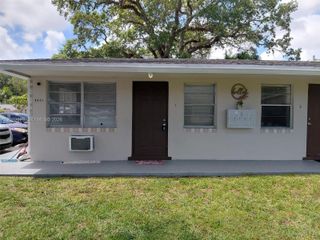 1433 SW 24th Ct 1, Fort Lauderdale, FL 33315