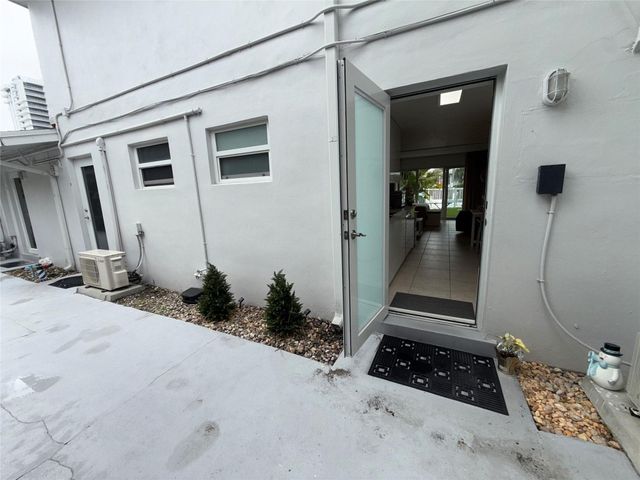 3223 NE 12th Street 6E, Pompano Beach, FL 33062