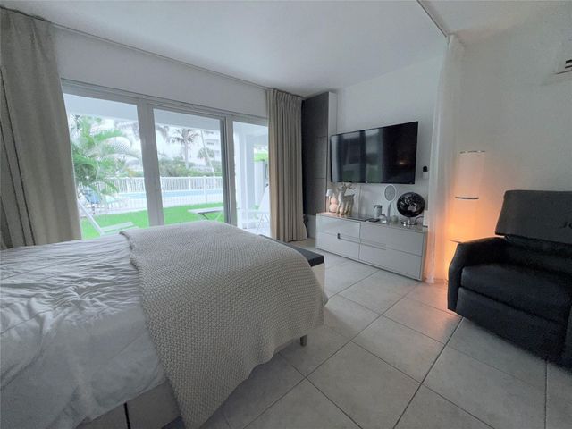 3223 NE 12th Street 6E, Pompano Beach, FL 33062