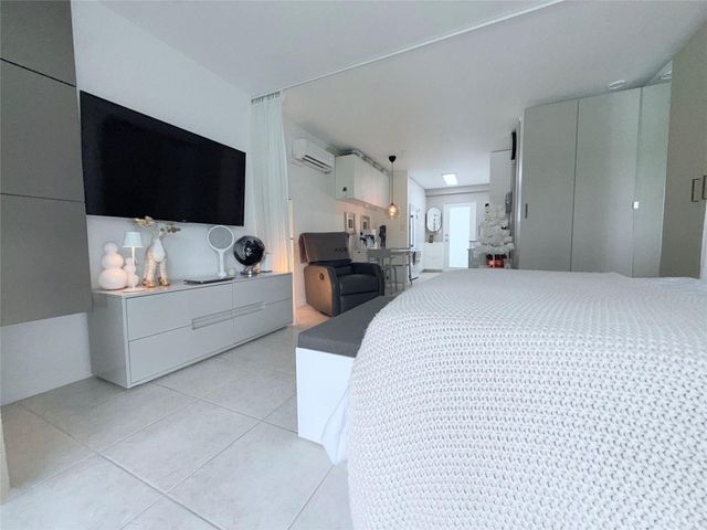 3223 NE 12th Street 6E, Pompano Beach, FL 33062