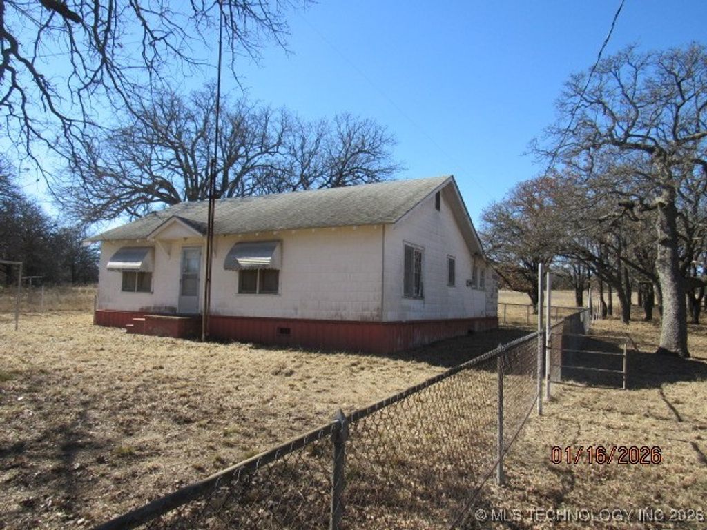 1571 Hospital, Healdton, OK 73463