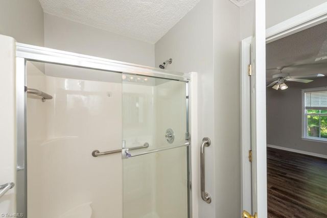 1021 Ivy Glen Drive, Winston-salem, NC 27127
