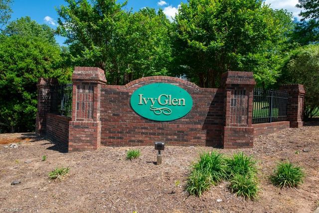 1021 Ivy Glen Drive, Winston-salem, NC 27127