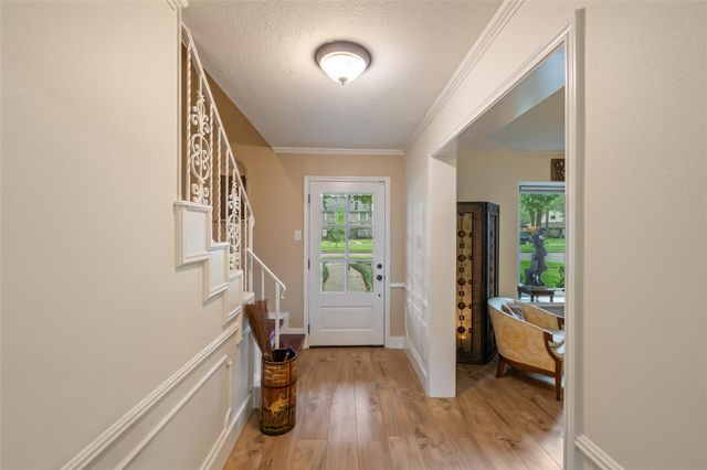 11810 Cypresswood Drive, Houston, TX 77070