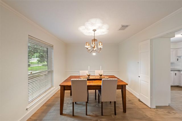 11810 Cypresswood Drive, Houston, TX 77070