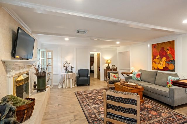 11810 Cypresswood Drive, Houston, TX 77070