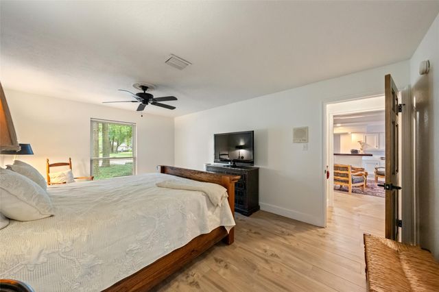 11810 Cypresswood Drive, Houston, TX 77070