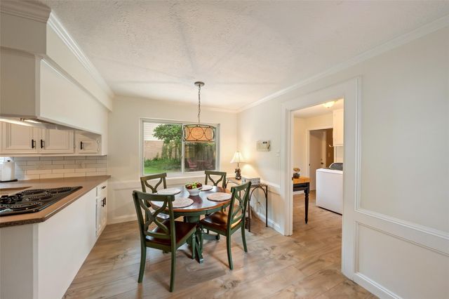 11810 Cypresswood Drive, Houston, TX 77070
