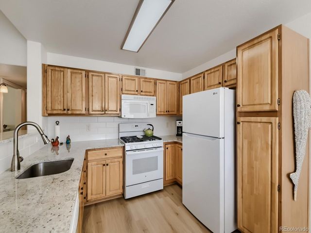 1080 Opal St 201, Broomfield, CO 80020