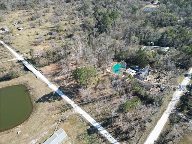 000 Red Oak Drive, Plantersville, TX 77363