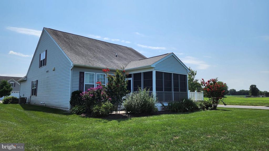 Image 9 of property listing at 11 BAY HILL RD, Magnolia, DE 19962