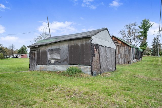 155 N Cook Avenue, Harrison, MI 48625