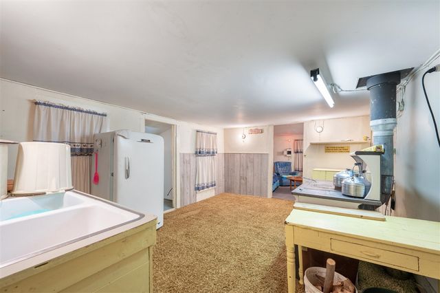 155 N Cook Avenue, Harrison, MI 48625