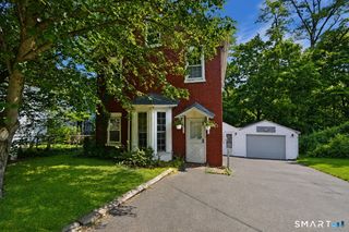 286 Bloomfield Avenue, West Hartford, CT 06117