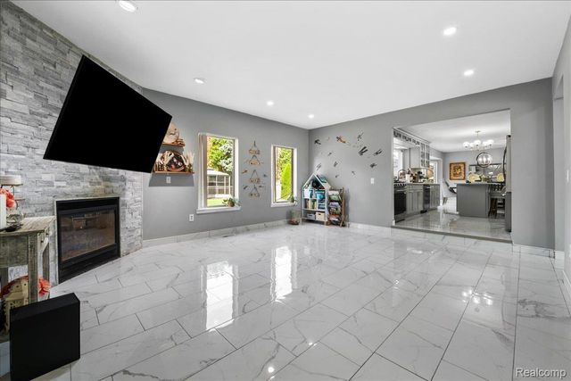 24364 Curtis Drive, Brownstown Charter Township, MI 48134