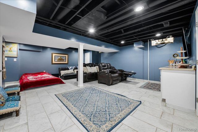 24364 Curtis Drive, Brownstown Charter Township, MI 48134