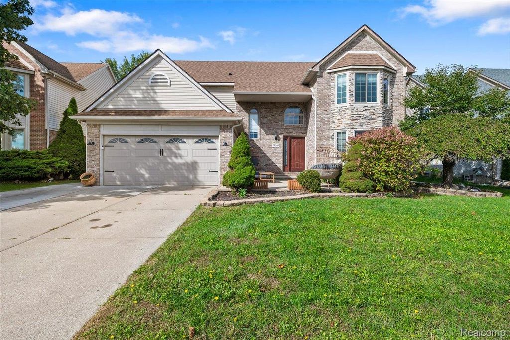 24364 Curtis Drive, Brownstown Charter Township, MI 48134