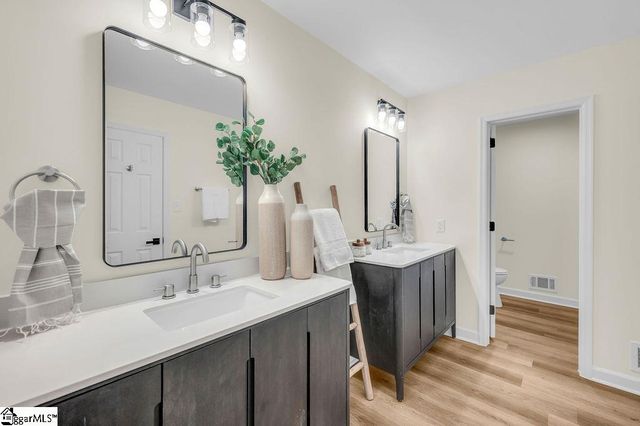 311 Dunbarton Court, Spartanburg, SC 29307