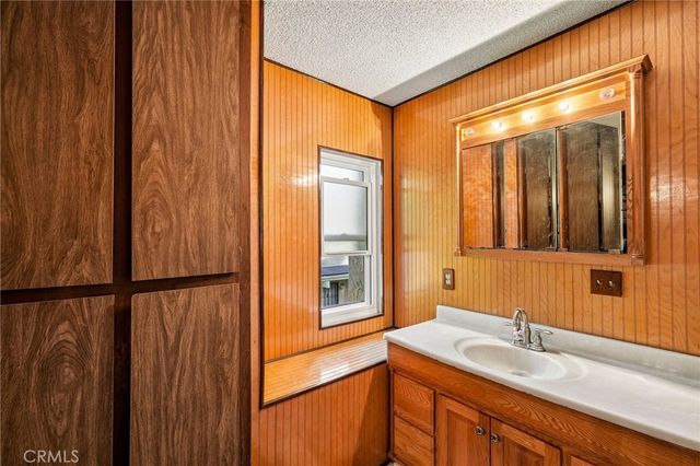 969 S Mountain, Ontario, CA 91762