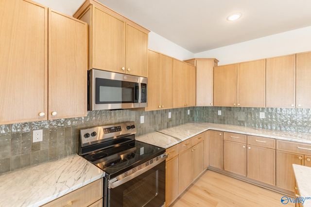 705 SE Rock Street, Hartselle, AL 35640